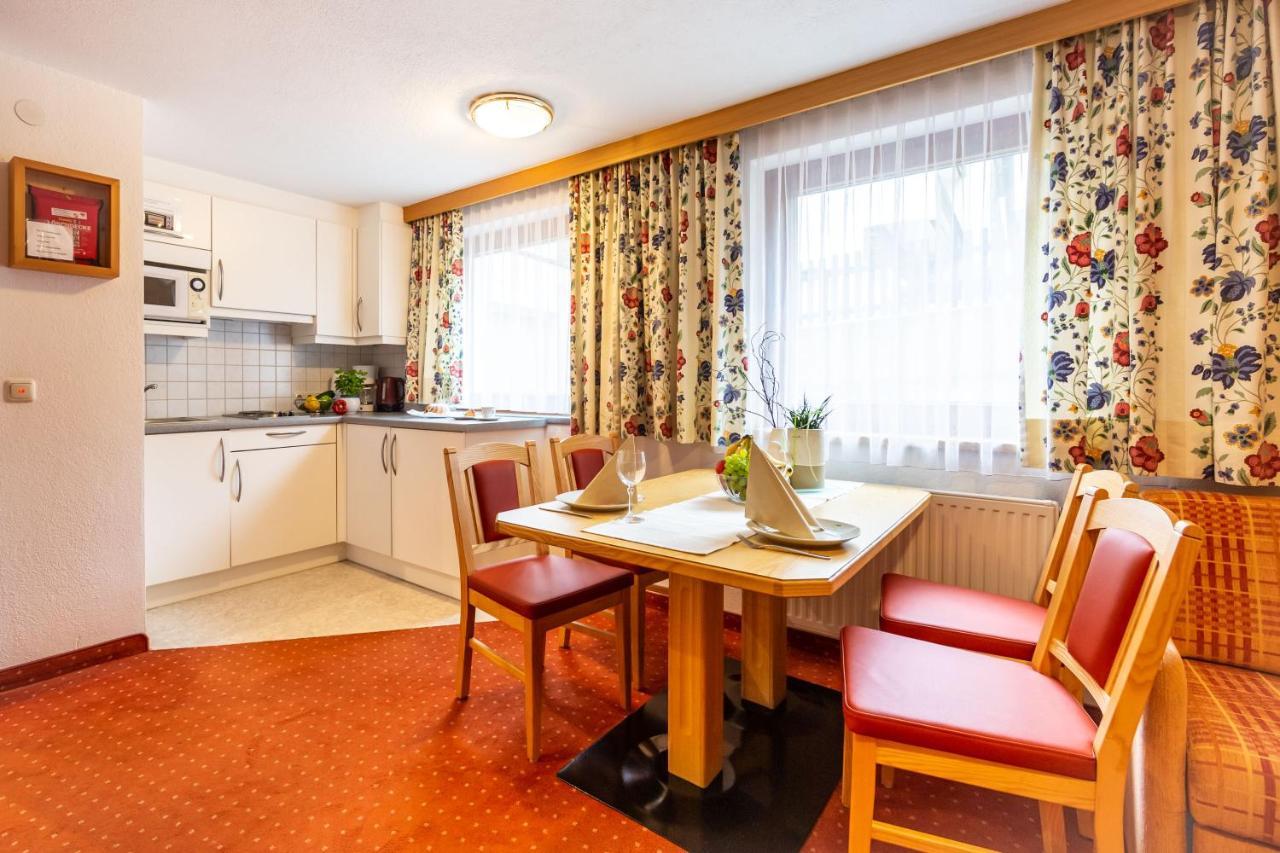 Hotel Garni Tyola Ischgl Esterno foto